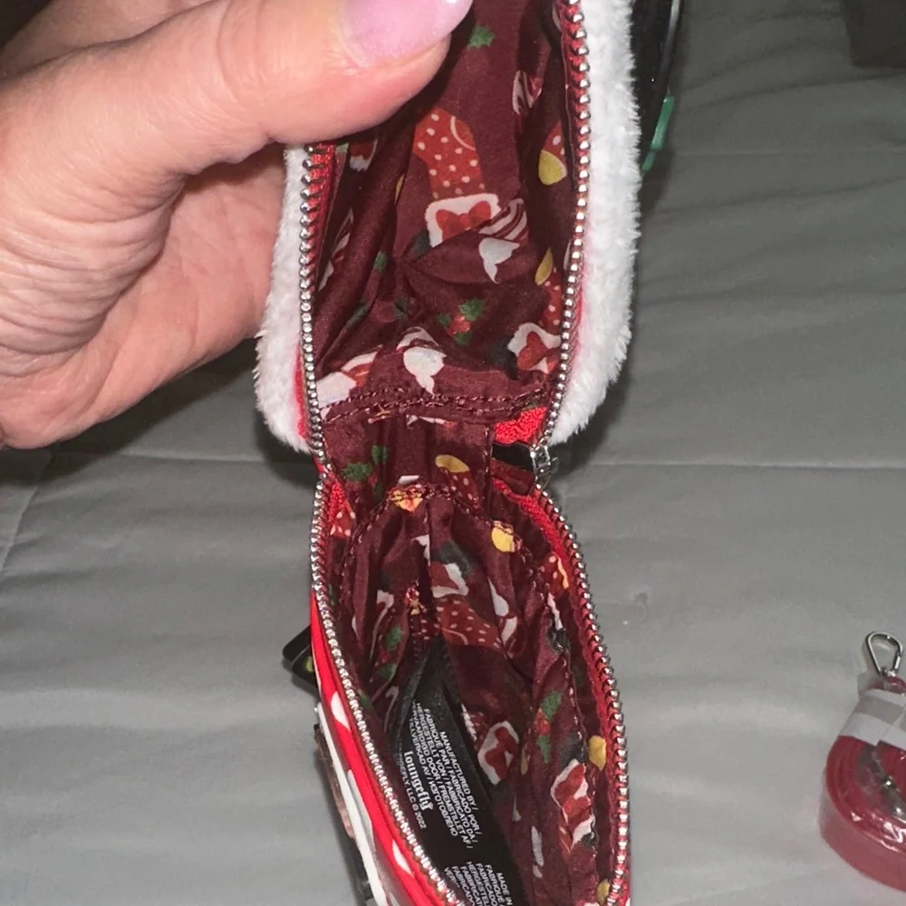 Disney Loungefly Minnie Mouse Polka Dot Stocking Bag - Picture 6 of 6